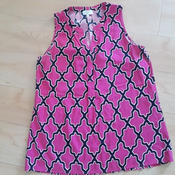 crown & ivy Tops - Crown and Ivy pink and black tank top.